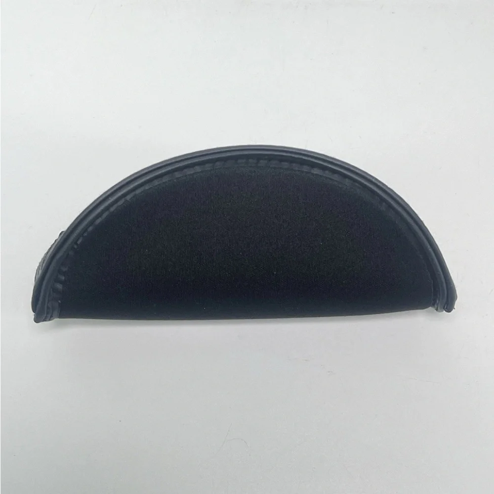 NEW Unused Emporio Armani Black Soft Side Zipped Eyewear Case